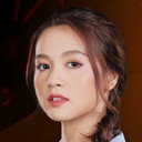 ณิชา ปิยะวัฒนานนท์ als Prae (Joven)