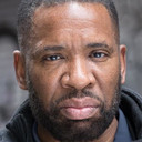 Martin Fisher als Commuter Train Conductor