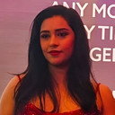 Farheen Barey als Anya Turner