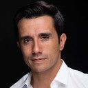 Marco Costa als Tomás Rossi