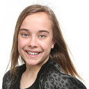 Ella Lockert als Tone