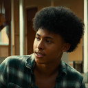Devin Jackson als Elias Scott