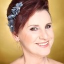 Loes van den Heuvel als Carmen Waterslaeghers