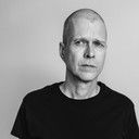 Robert James Hedge als Janitor