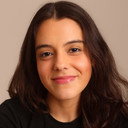 Mavi Mourenço als Lina