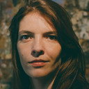 Ana Abbott als Atriz