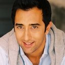 Rahul Khanna als Morris