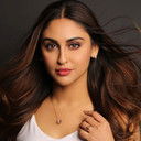 Krystle D'Souza als Dancer at Wedding