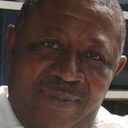 Matthew Monika als Security Guard