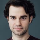 Aris Athanasopoulos als Alex