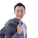 Wang Qiangyou als Section Chief Cao