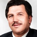 Ahmet Tarık Tekçe als Tahir