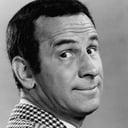 Don Adams als Harbor Master