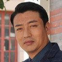 Feng Wusheng als Jiang Hao / Jiang Hannian