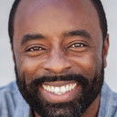 Jevon White als TV Station Personnel (uncredited)