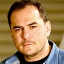 Ismael Serrano als Himself - Singer (archive footage)