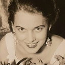 Virginia Walker als Alice Swallow