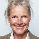 Cay Helmich als Evas Mutter