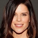 Neve Campbell als Sarah Sawyer