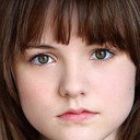 Aishling Doherty als Victoria