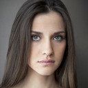 İrem Helvacıoğlu als Nurbahar Hatun (Clara)
