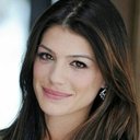 Genevieve Padalecki als Toga Hussy