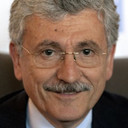 Massimo D’Alema als Self (uncredited) (archive footage)