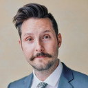 Phillip Cordell als Clone Cop