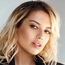 Margo Dumas als Chick