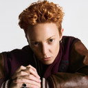 La Roux als Self