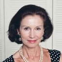 Marianne Borgo als La convive