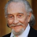 Roy Dotrice als Rev. Thomas Cheever