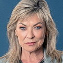 Claire King als Yuppie Bitch