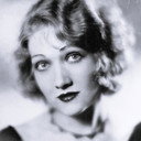 Edwina Booth als Edwina