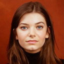 Leisa Gwenllian als Clara