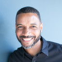 J. David Shanks als Customer Lamar