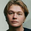 Sylvester Byder als Valdemar Skov