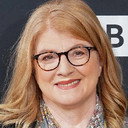 Felicity Montagu als Valerie