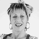 Dominique de Lacoste als Gisèle Rouleau