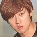 Shin Yeon-woo als Kyung-soo