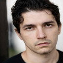 Beniamin Robert Puiu als Eric