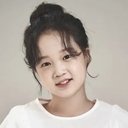 김설 als Ayla