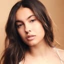 Maleah Goldberg als Seductress/siren