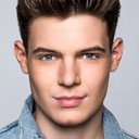 Jack Carter Barton als Teen Peter