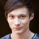 Vlad Bîrzanu als bărbatul cu borseta