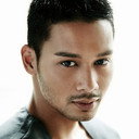 Hardy Hartono als Raja Dewasa