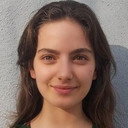 Ava Yaman als Eleni Miryano