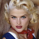 Anna Nicole Smith als Self / Ella-May (segment "The New Workout Plan")