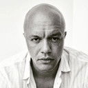 Joshua Gabriel Liège als Lambor