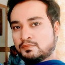 Ali Rizvi als Ahmed